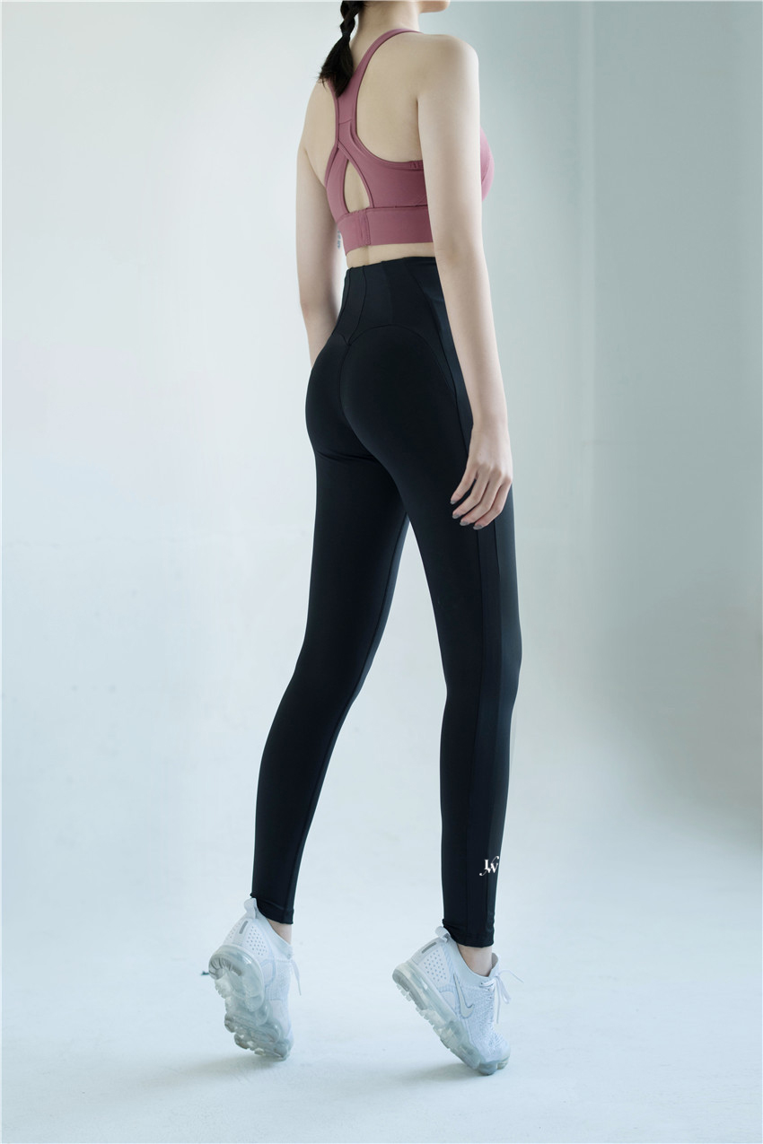 THE MUST HAVE LEGGINGS ⋆ Iconicwear